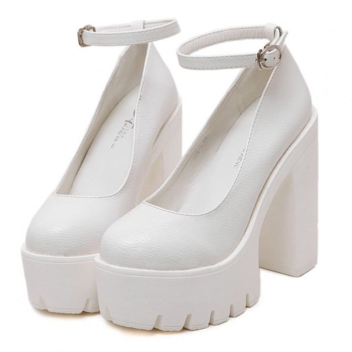 What kind of SHOES do you wear most often?