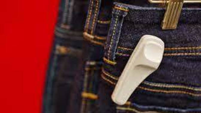 Have you Ever Experienced Paying for an Item But The Clerk Forgot to Remove The Security Tag?