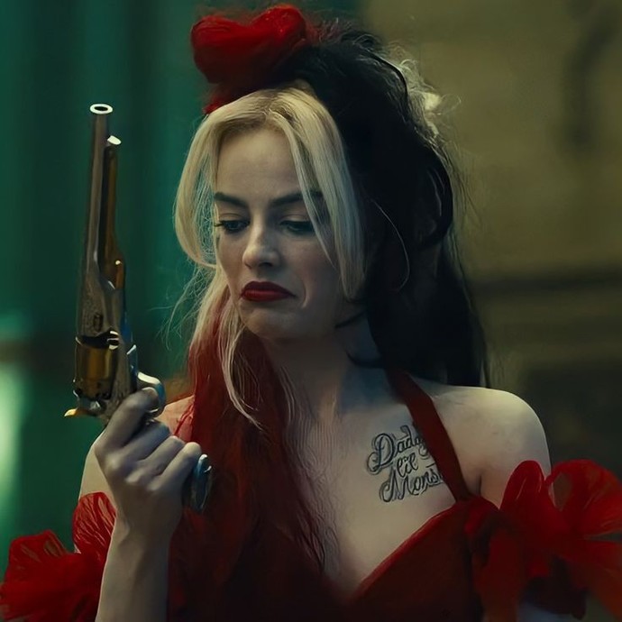 Who is your fav fictional red flag guy/girl?