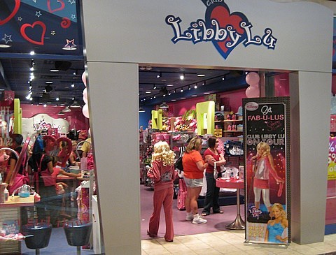 What is your favorite store that does not exist anymore?