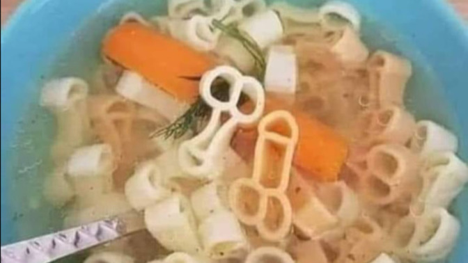 Who here would eat this pasta 🍝 in front of everyone just for a laugh 😂?