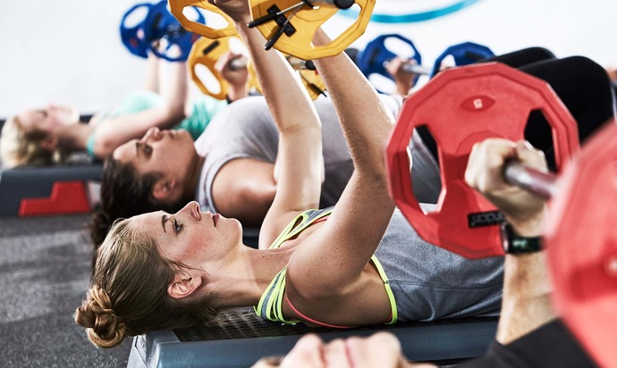 Girls, A woman invited me to join her at the gym, is this a good sign?
