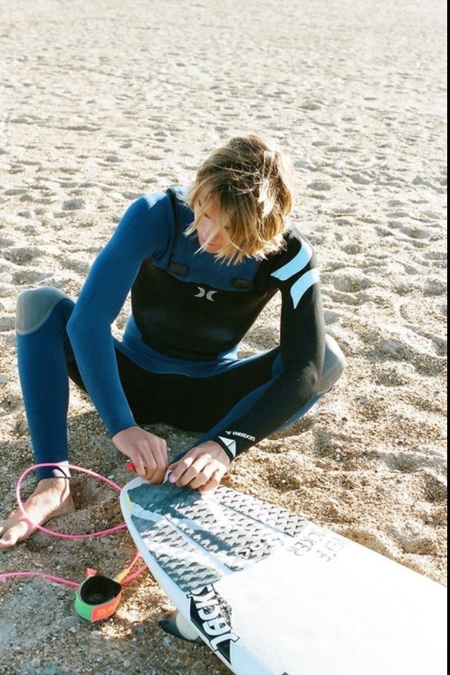 Are men in wetsuits hot?