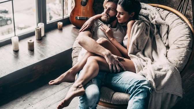 Can you fall in love with someone the same day you meet them?