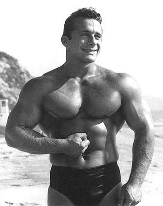 Which era of bodybuilding so you prefer? Bronze or silver era?