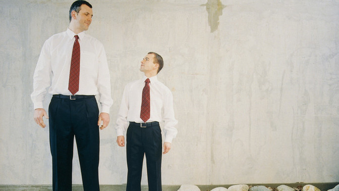 Do most women consider a guy that is 6ft or more much more dateable? If so, is that the only reason?
