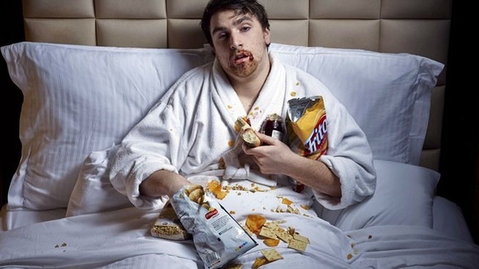 Do you like to eat in bed?