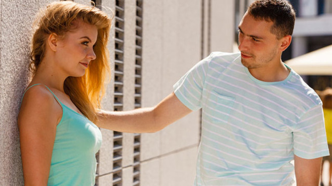 Is walking up to women and saying "you're beautiful," an effective way to pick up women?