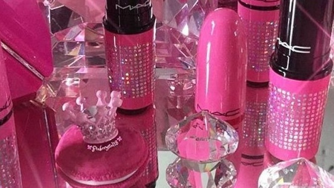 What do you think about bimbocore aesthetic?