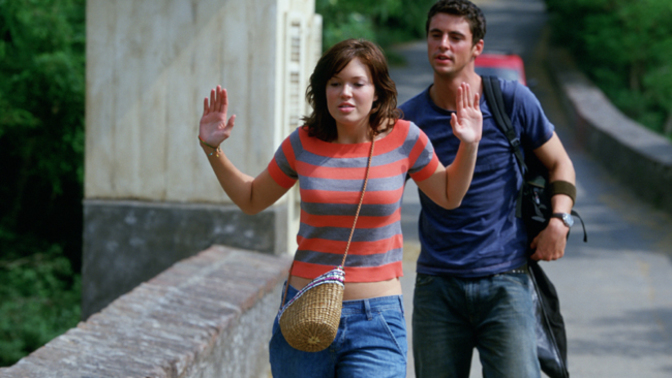 Do women enjoy being chased by a man?