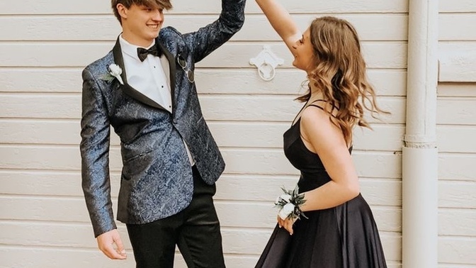 I want to ask out a girl for prom how do I hint her towards the idea of going with me?