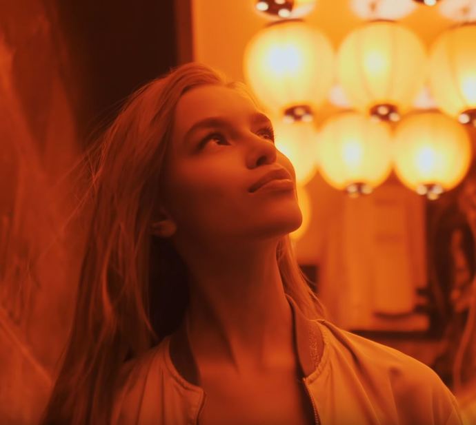 Do you believe strong jawline on women is unattractive?