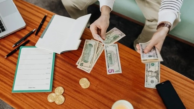Are you looking for love or money and a certain lifestyle? And if a man works and can hold his own and help with bills is that good enough for you?