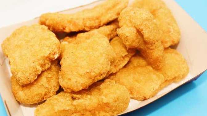 Are chicken nuggets the quickest way to a girls heart?