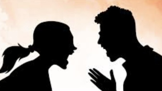 What screams: I'm in a toxic relationship?