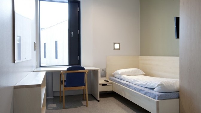 Do you believe that criminals deserve a nice free room?