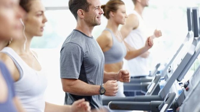 Do you receive a lot of stares from people in the gym? If you do, does it make you uncomfortable or more motivated in your workout?
