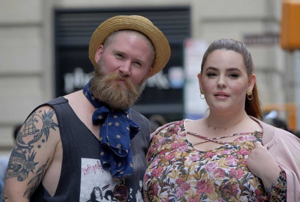 Why do all of these fat positivity women never date fat men?