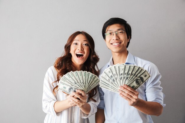 Does whoever makes the most money in your relationship, really have more say/control over decisions involving money?