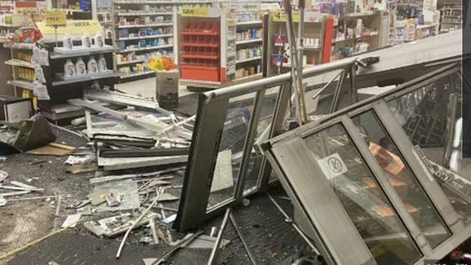 Is Walgreens racist for closing 150 stores because of theft and vandalism?