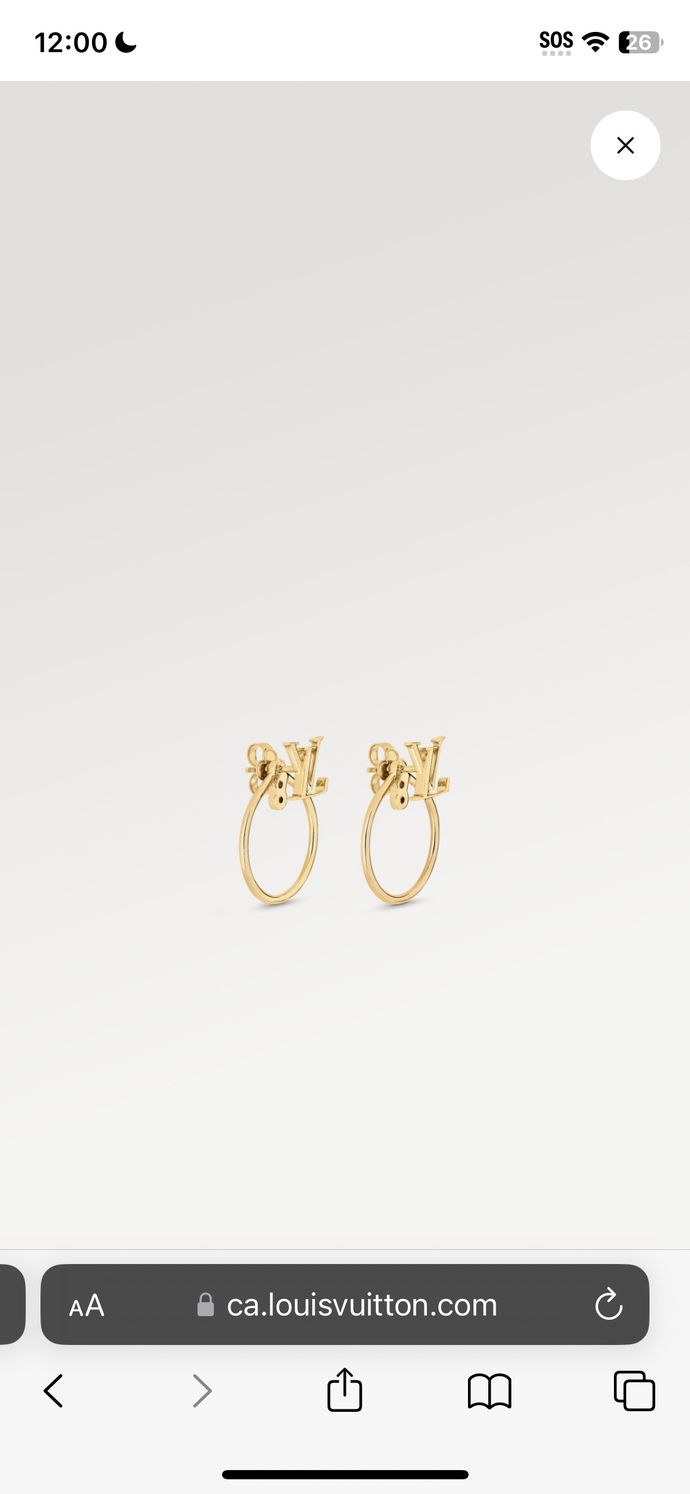 Which earring should i buy for my graduation picture?