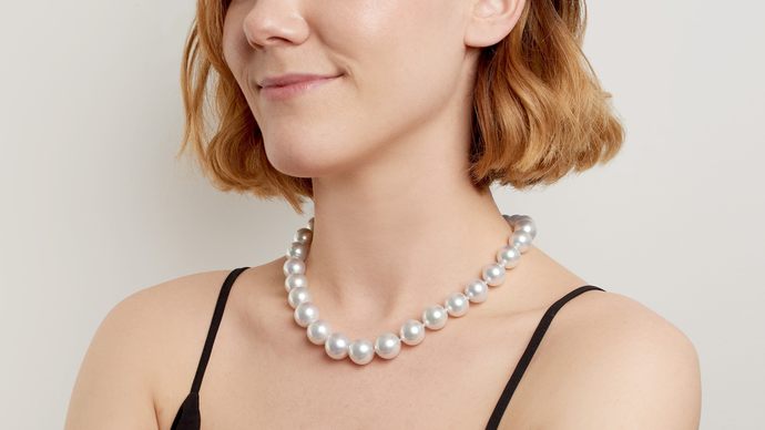 Do you like pearly jewelry?