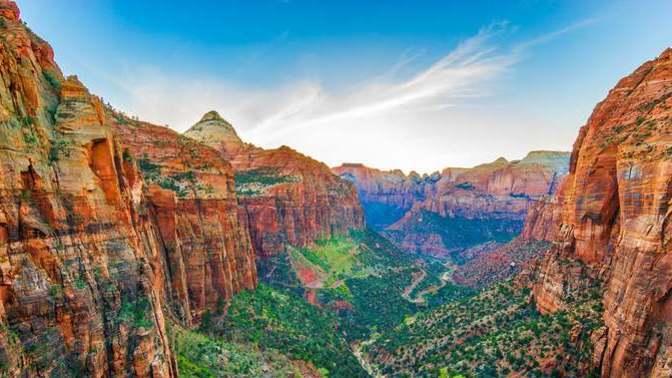 Which nature scene is more beautiful?