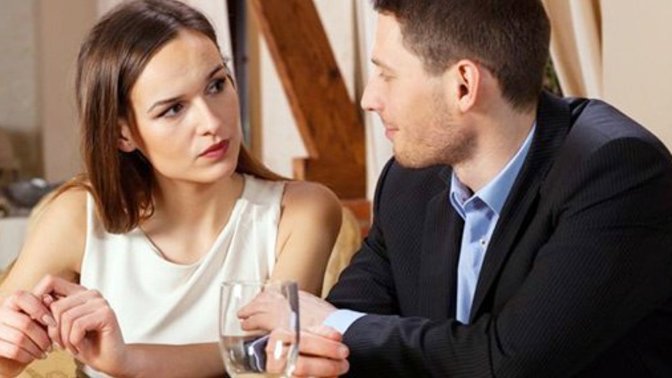 Is it a red flag if a man asks how much money you earn on a first meet?