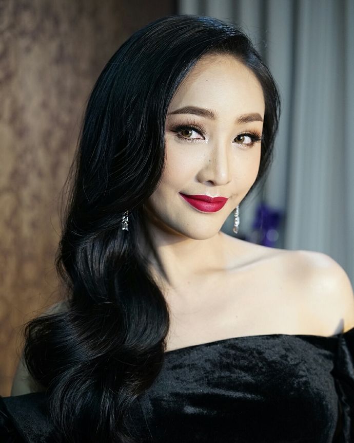 How do I befriend Kathoeys or ladyboys?