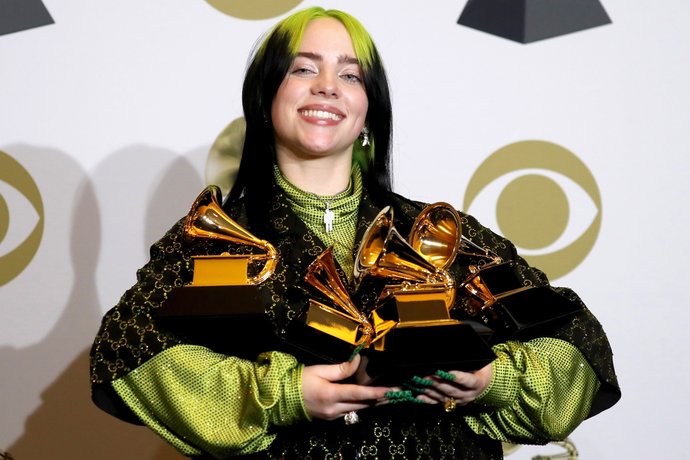 Can people predict which contemporary modern day artists will still be famous or considered legends in 50 years?