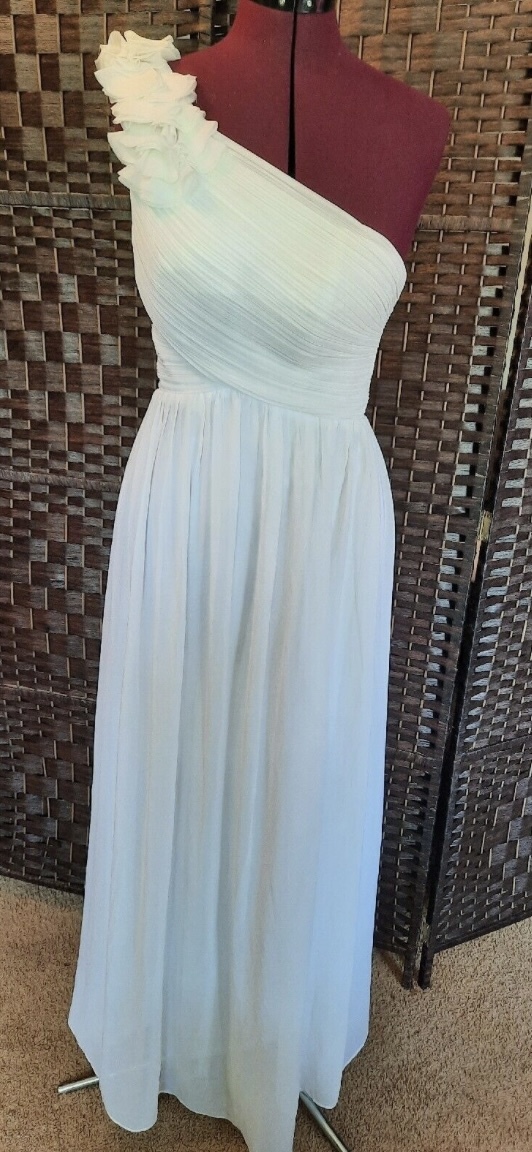 Need serious help! What is the best wedding dress?
