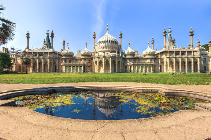 Do you know what a pavilion is? Is there a pavilion in your country?