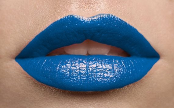 What non-conventional lipstick color do you like best?