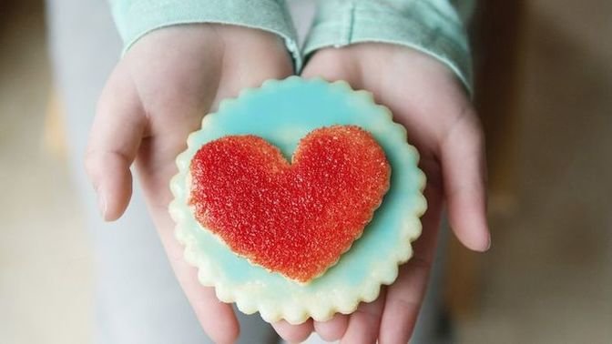 Happy Valentines Day to all the Single people on GaG, what do you plan today, when going out for a meal means facing all those loving couples?