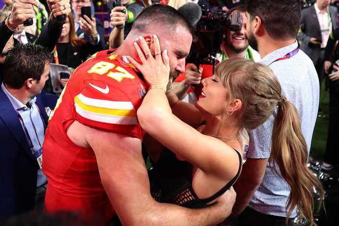 What do you think about Kansas City asking Taylor Swift not to show up for the parade?