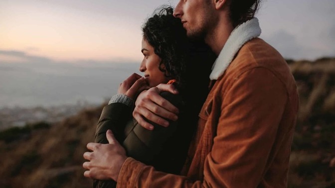 What is it like to be in a healthy relationship?