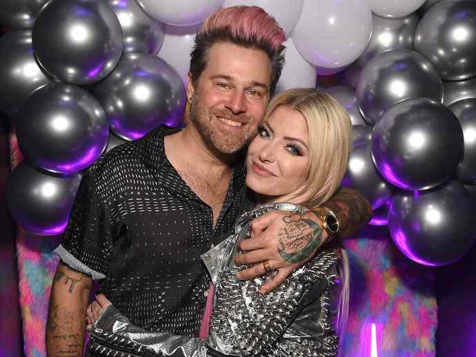 What are your thoughts on WWEs Alexa Bliss relationship?