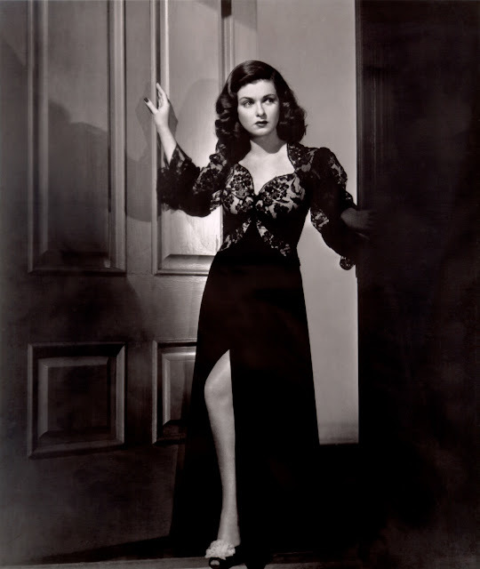 Joan Bennett (1945)