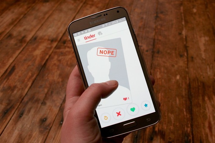 Be honest. Do you swipe left or right more most profiles on dating apps?