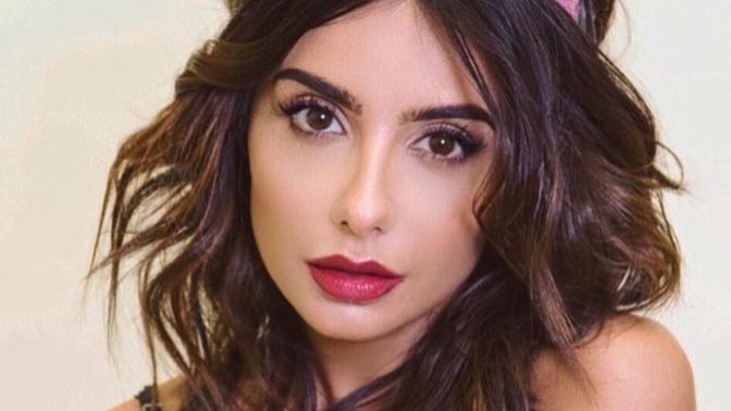 Which actress is the prettiest VIII?