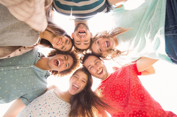 Guys vs girls, which one makes friends faster and easy and lasts longer? Why?