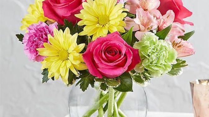 Ladies, have you ever woke up to a bouquet of flowers at your door after a big fight with your significant other?
