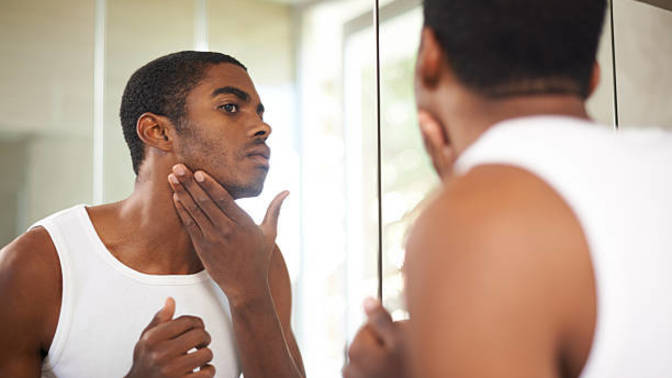 How can I tell if I’m a handsome man?