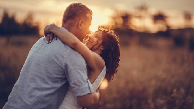 How should a relationship be?