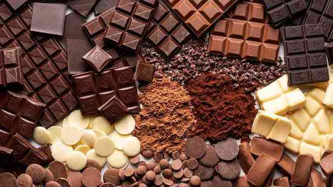 Dark chocolate vs White chocolate.. which type of chocolate do you prefer between the two?