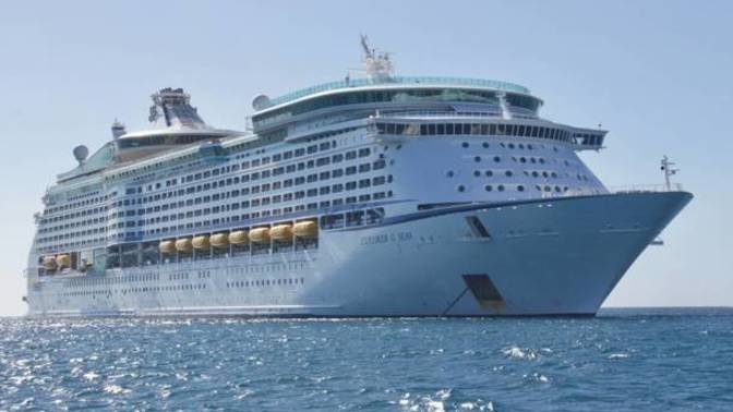 What are the best cruise lines that I should apply to for a job?