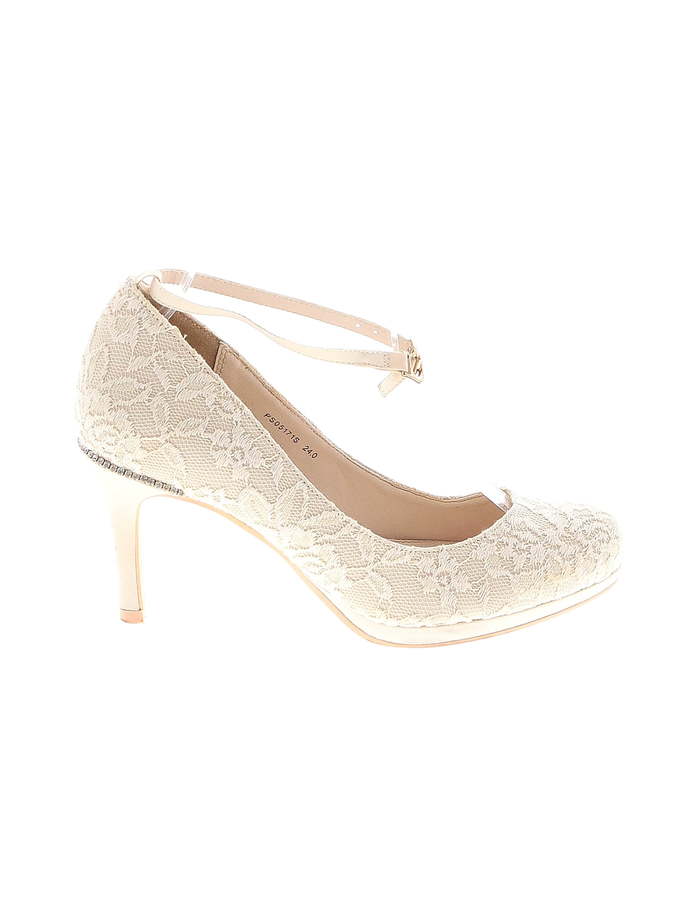 Which heels go best with this dress?