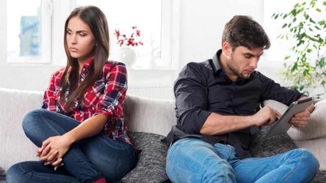 What is the longest duration you could stay without talking to your partner after a fight?
