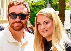How hot would you say this famous couple looks on a scale of 1-5?