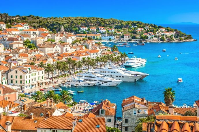 Would you rather live on an island or on a mountain?
